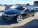 Honda Accord Touring 2.0T 1HGCV2F98KA009608 fotografie