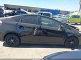 Toyota Prius Two JTDKN3DU8F0440419 fotografie