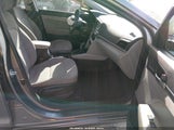 Hyundai Elantra Se 5NPD74LF6KH493984 снимка