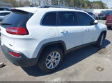 Jeep Cherokee Latitude 1C4PJLCS8FW629294 снимка