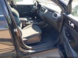Kia Sorento 2.4L L 5XYPG4A31KG531800 photo