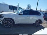 BMW X5 xDrive35I 5UXKR0C52G0P28935 снимка