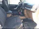 Jeep Wrangler Rubicon 1J4BA6D18BL566043 снимка