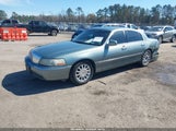 Lincoln Town Car Signature 1LNHM81V36Y633193 photo