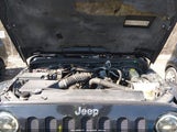 Jeep Wrangler Unlimited Sahara 1J4GA59198L581037 fotografie