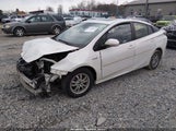 Toyota Prius Four JTDKARFU3G3015170 снимка