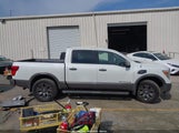 Nissan Titan Platinum Reserve 1N6AA1E59HN525081 photo