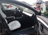 Tesla Model 3 Long Range Dual Motor All-Wheel Drive 5YJ3E1EB8NF114173 fotografie