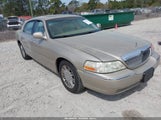 Lincoln Town Car Signature Limited 2LNHM82V48X644589 снимка