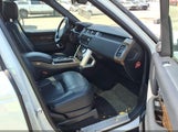 Land Rover Range Rover 3.0L V6 Supercharged SALGR2RV3JA501614 fotografie