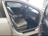 Toyota Camry Le 4T4BF1FK1CR257625 снимка