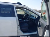 Toyota Rav4 Le JTMK1RFV9KJ012996 снимка