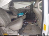 Toyota Sienna Xle V6 8 Passenger 5TDYK3DC7ES417803 photo