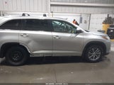 Toyota Highlander Xle 5TDJZRFH0JS532925 снимка