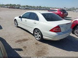 Mercedes-Benz C 230 Sport WDBRF52H87A920869 photo