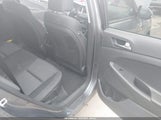 Hyundai Tucson Value KM8J3CA29HU555557 снимка