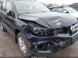 Volkswagen Tiguan 2.0T/2.0T S WVGBV7AX0HK038922 снимка