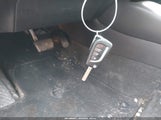 Toyota Corolla Le JTDEPRAE3LJ027322 снимка