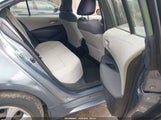 Toyota Corolla Le JTDEPRAE3LJ027322 снимка
