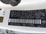 Toyota Prius Four JTDKN3DU6E1827799 снимка