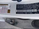 Toyota Prius Two JTDKN3DU9F2002349 снимка