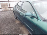 Ford Taurus Se/Se-Ne 1FAFP53U2XG126028 снимка