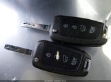 Hyundai Veloster 2.0 KMHTG6AF6LU020776 снимка