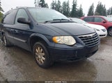 Chrysler Town & Country Touring 2A8GP54L17R107952 fotografie