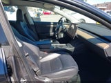 Tesla Model 3 Long Range Dual Motor All-Wheel Drive 5YJ3E1EB2MF003620 fotografie