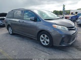 Toyota Sienna Le 8 Passenger 5TDKZ3DC9JS904433 снимка