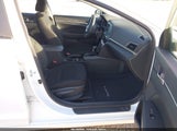Hyundai Elantra Se 5NPD74LF4KH480862 снимка