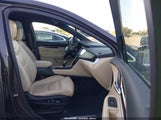Cadillac Xt5 Luxury 1GYKNCRS7KZ152365 photo