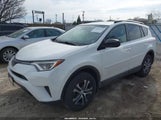 Toyota Rav4 Le JTMZFREV7JJ195475 снимка