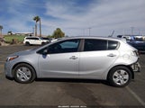 Kia Forte Lx KNAFK5A86H5695215 снимка