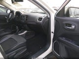 Jeep Compass Latitude 4X4 3C4NJDBB0KT684174 снимка