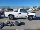 Chevrolet Silverado 1GCEC14W2XZ117666 снимка