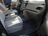 Toyota Sienna Le V6 5TDKK3DC0BS127985 снимка