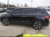 Volkswagen Taos 1.5T Sel 3VV2X7B26NM048958 fotografie
