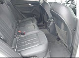 Audi Q5 2.0T Premium/2.0T Tech Premium WA1BNAFY8J2200010 fotografie