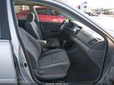 Toyota Camry Le 4T1BE32K15U010204 снимка