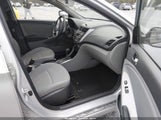 Hyundai Accent Gls KMHCT4AE8FU804453 снимка