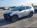Nissan Rogue S Intelligent Awd 5N1BT3AB4RC746458 fotografie