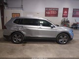 Volkswagen Tiguan 2.0T Se/2.0T Se R-Line Black/2.0T Sel 3VV3B7AX1MM005630 photo