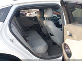 Chevrolet Malibu 1Ls 1G1ZB5ST1JF258802 снимка
