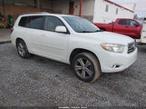 Toyota Highlander Sport JTEDS43A392081242 photo