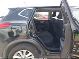 Nissan Rogue Sport S JN1BJ1CP1KW241850 снимка