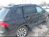 Volkswagen Tiguan 2.0T S 3VV1B7AX2LM174383 снимка