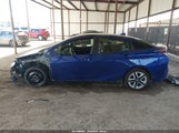 Toyota Prius Three Touring JTDKARFUXH3532032 снимка