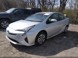 Toyota Prius Three JTDKARFU1G3018570 снимка