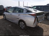 Toyota Prius Three JTDKARFU1G3018570 снимка
